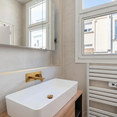 Апартаменты Cozy For 2 Near Bastille *